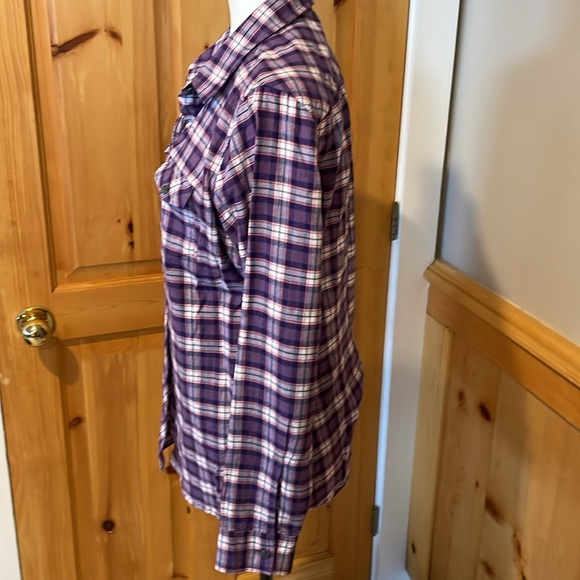 Eddie Bauer woman’s light flannel shirt. Medium - Picture 3 of 11